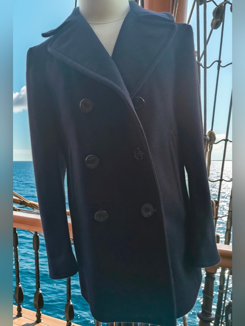 US Navy Peacoat Black Wool 42R, Excellent Condition